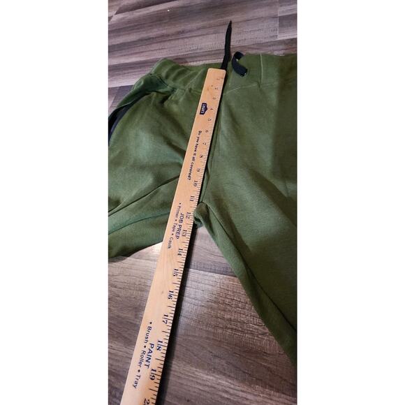 Solid Basics Joggers With Robot Teddy Bear Accent Size Medium. 1293 - Picture 4 of 10